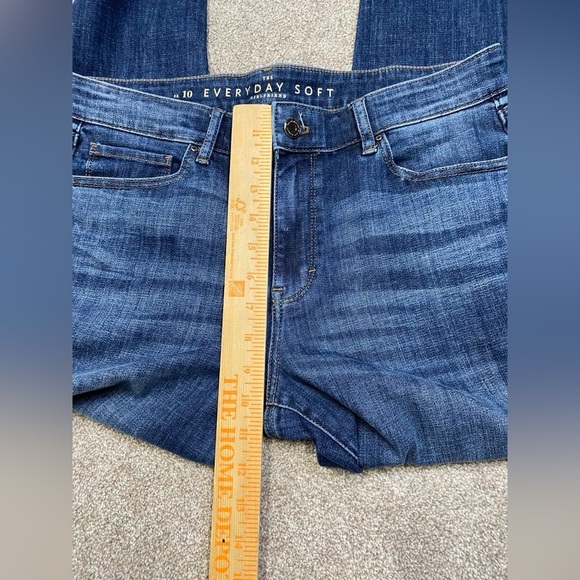 White House black market the everyday soft girlfriend jeans womens sz 10 blue - Picture 12 of 14